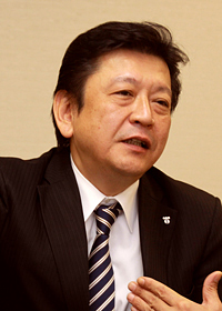 小早川智明氏