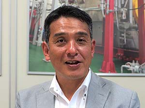 吉野  巌氏