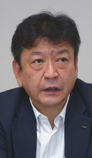 小早川 智明 氏